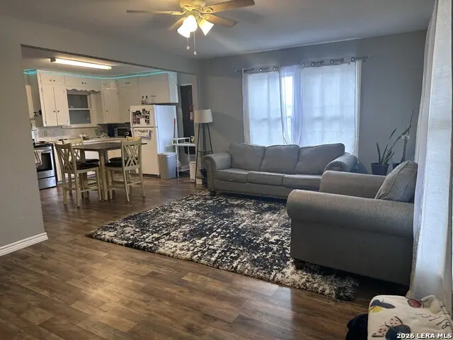 105 E Huebinger, Marion, TX 78124 - #2