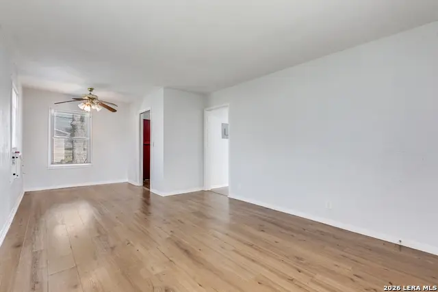 571 Kashmuir Pl, San Antonio, TX 78223 - #3