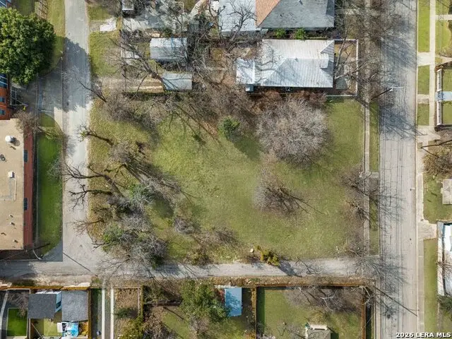 1038 Dawson St, San Antonio, TX 78202 - #2