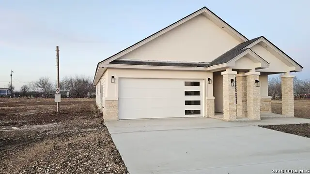 12611 Toro Dr, Atascosa, TX 78002 - #3