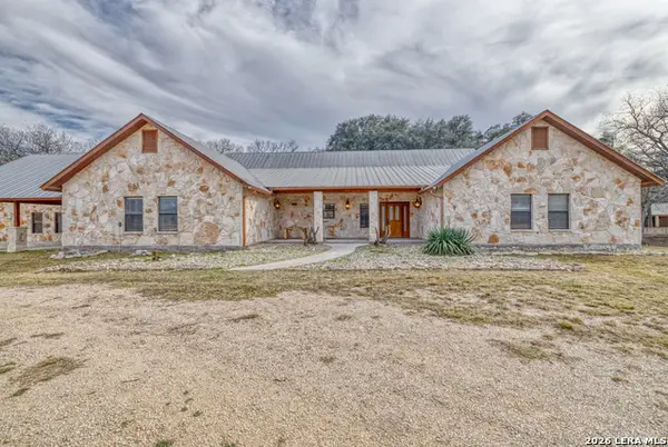 498 Camino Del Rancho, ConCan, TX 78838