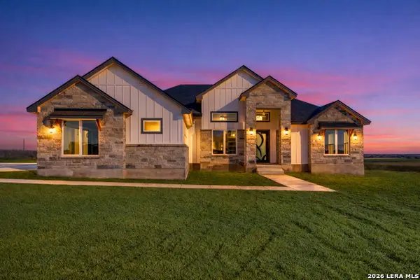 139 Sunset, La Vernia, TX 78121