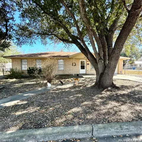 1215 W Crockett, Beeville, TX 78102 - #3