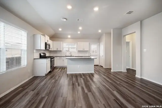 6139 Akin Pl, San Antonio, TX 78261 - #3