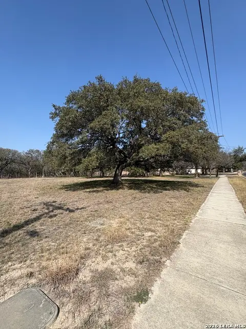 1813 Green Valley Rd, Cibolo, TX 78108