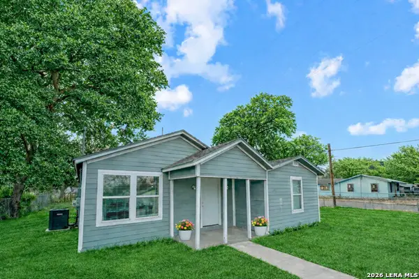 1003 S San Joaquin, San Antonio, TX 78237