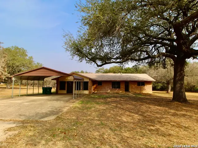 19280 Blume, Lytle, TX 78052 - #1