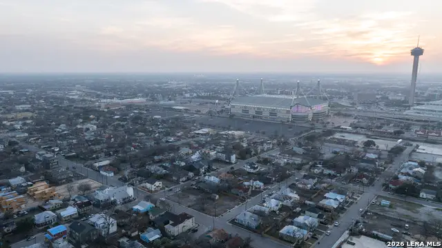 122 & 128 Omaha St., San Antonio, TX 78203 - #2