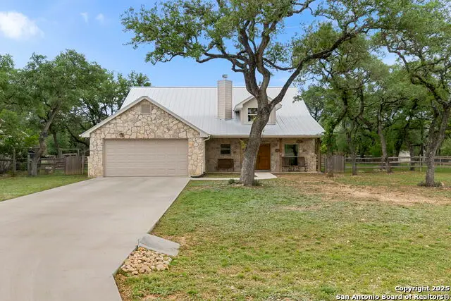 445 Settlers Ln, Bandera, TX 78003 - #1