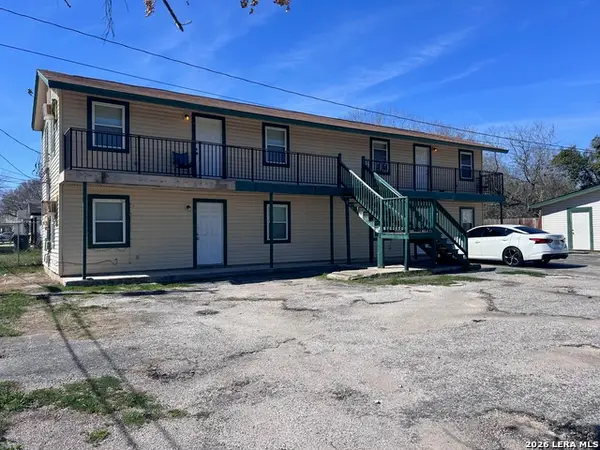 728 S Guadalupe, Seguin, TX 78155