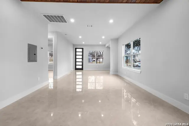 531 W Rosewood, San Antonio, TX 78212 - #3