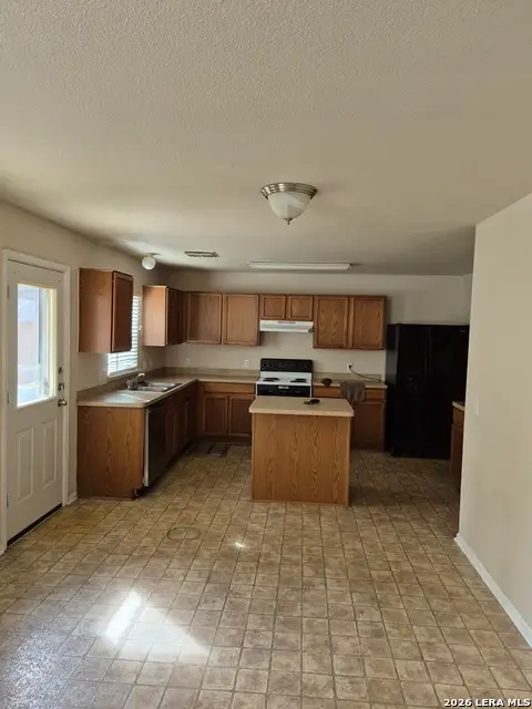 9406 Wolf Point, San Antonio, TX 78251 - #3