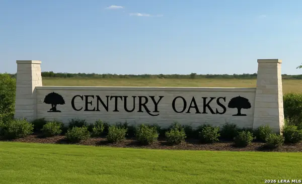 411 Acorn Trail, Seguin, TX 78155