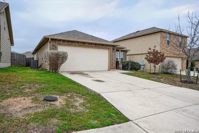 9527 Apple Ridge Ln, San Antonio, TX 78239 - #3