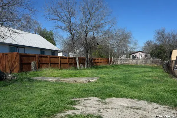 143 Yucca St, San Antonio, TX 78278