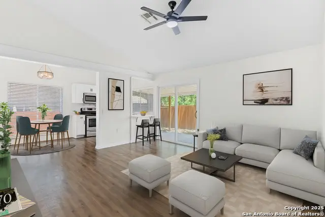 5815 Freemans Farm St, San Antonio, TX 78233 - #3