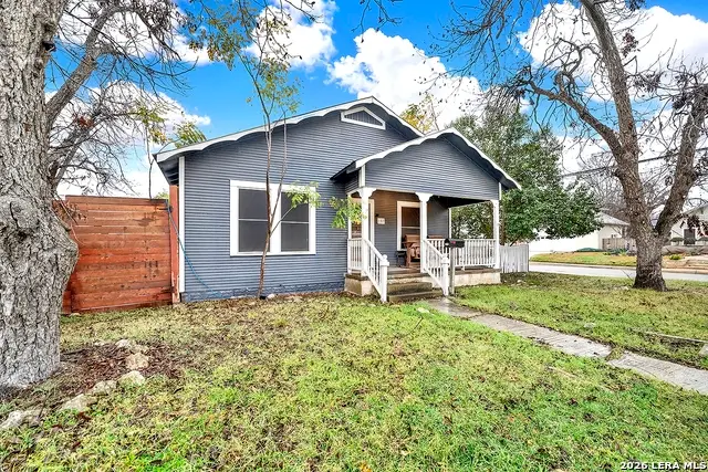 197 N Sycamore, New Braunfels, TX 78130 - #3