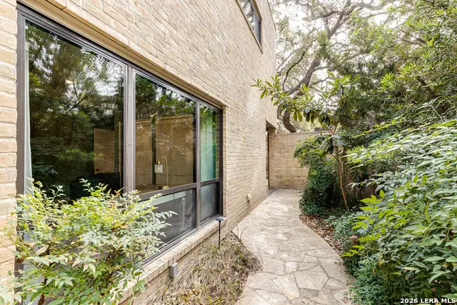 7110 Poniente #E, San Antonio, TX 78209 - #2