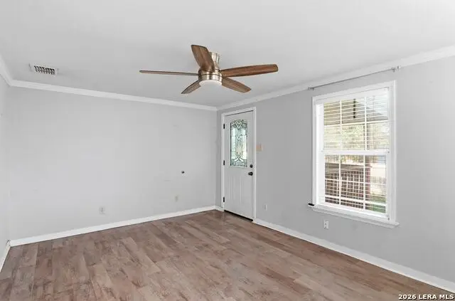 1409 N Heideke, Seguin, TX 78155 - #3