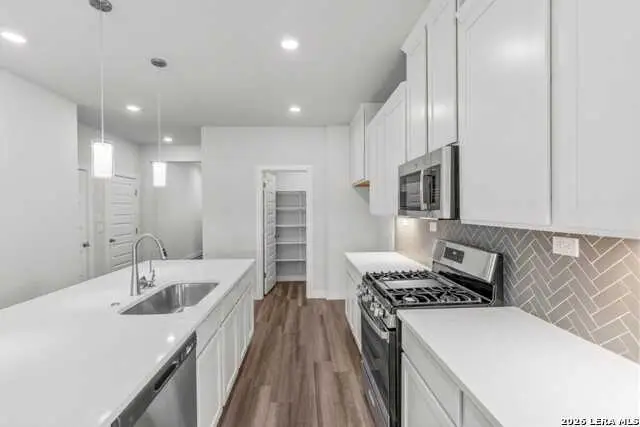 991 Manger Lane, New Braunfels, TX 78130 - #2