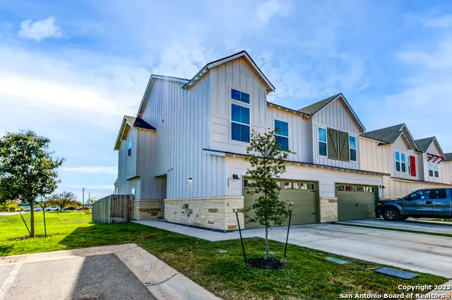 240 Sapphire #402, New Braunfels, TX 78130 - #2