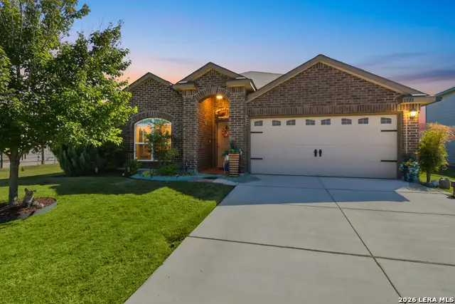 1321 W Nolte Farms, Seguin, TX 78155 - #1