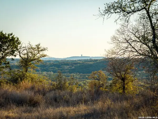 1829 Paradise Parkway, Canyon Lake, TX 78133