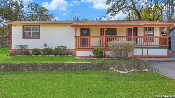 113 Creekview Dr, Canyon Lake, TX 78133