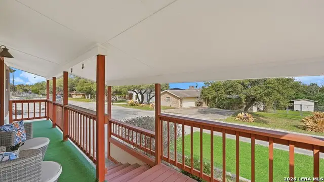 113 Creekview Dr, Canyon Lake, TX 78133 - #2