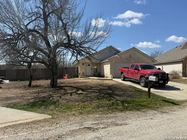 108 Ocotillo, Jourdanton, TX 78026 - #1