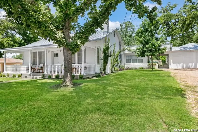 508 N Orange St, Fredericksburg, TX 78624 - #1