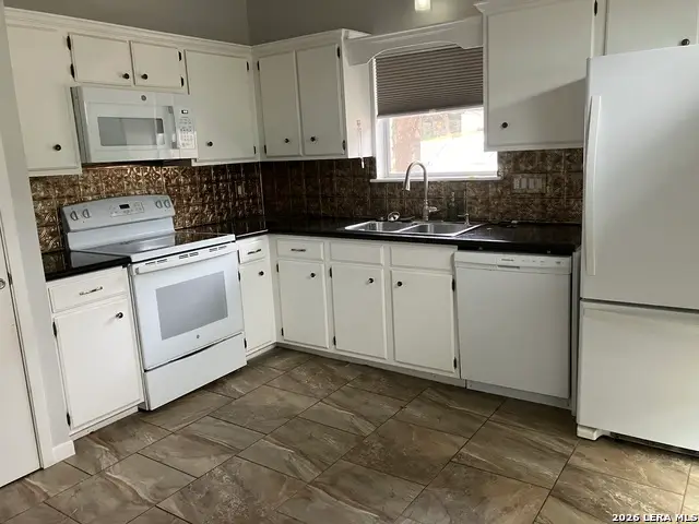 11303 Vance Jackson #A5, San Antonio, TX 78230 - #2