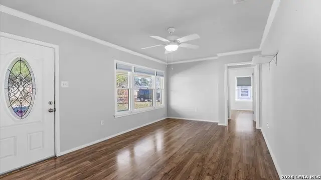 420 Wallace, Seguin, TX 78155 - #3