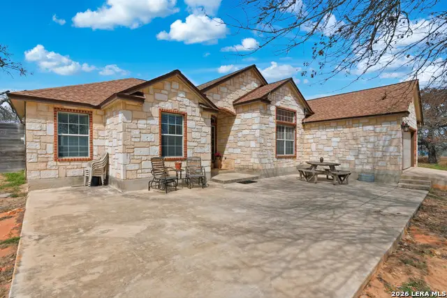 400 Clear Lake, Poteet, TX 78065 - #2