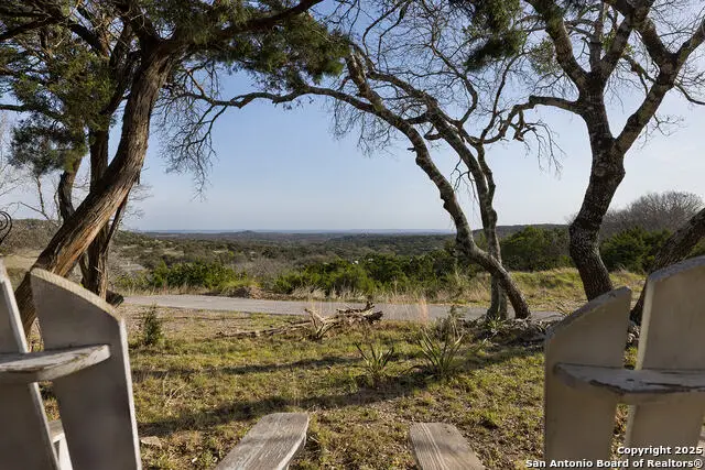 119 B Mountain Top Trl, Boerne, TX 78006 - #1