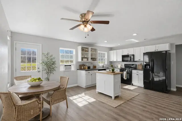 1116 Churchill, New Braunfels, TX 78130 - #3