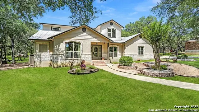 405 Pinnacle Pkwy, New Braunfels, TX 78132 - #2