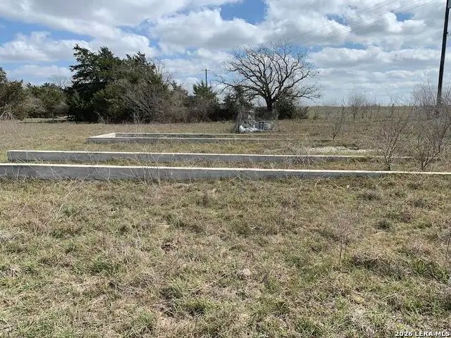 00 Cr 401, Waelder, TX 78959 - #1