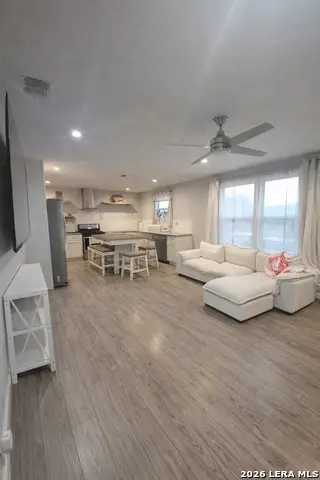 640 Avenue J, Poteet, TX 78065 - #3