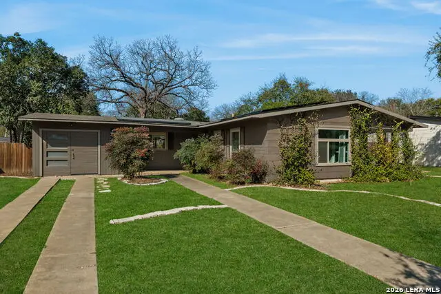 221 Seford Dr, Terrell Hills, TX 78209 - #2