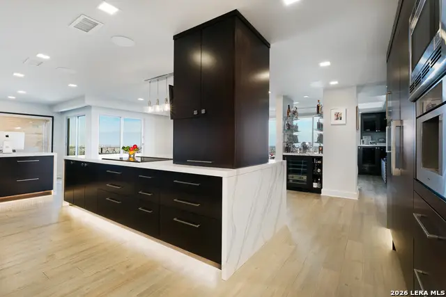 700 E Hildebrand #APT 1301, San Antonio, TX 78212 - #1