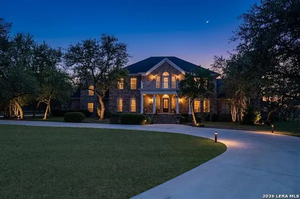 2327 Estate Gate Dr, San Antonio, TX 78260