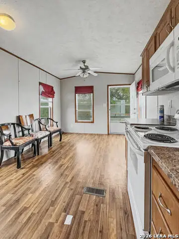 1372 N Lakeshore, Bandera, TX 78003 - #3