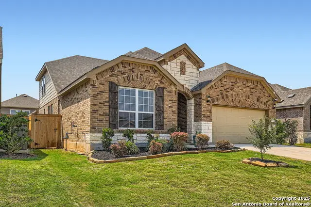 2215 Zachry, New Braunfels, TX 78132 - #2