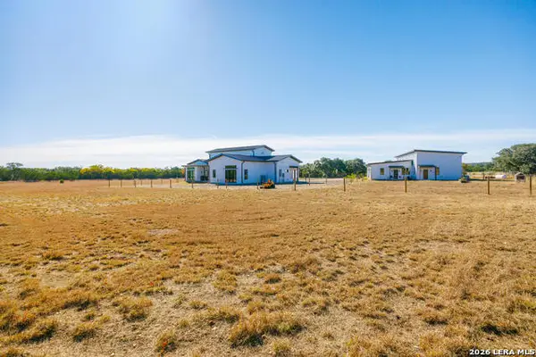 925 Clearwater Canyon, Bandera, TX 78003