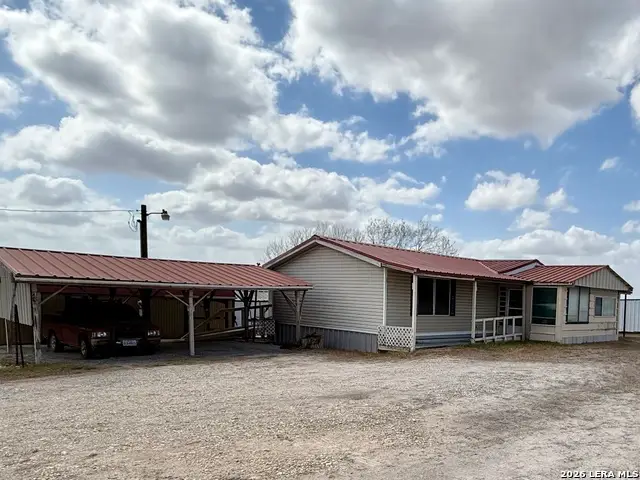 2631 Cr 160, Kenedy, TX 78119 - #1