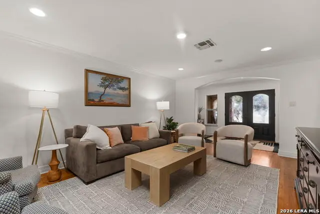 526 Calumet, San Antonio, TX 78209 - #3