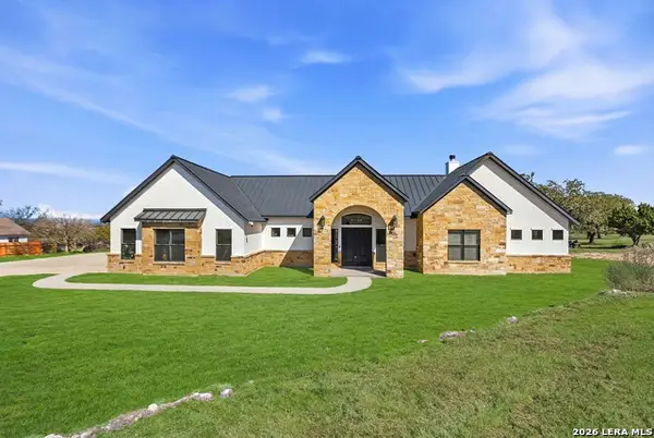 104 Juniper Ln, Boerne, TX 78006