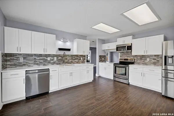 2435 Thrasher Oak, San Antonio, TX 78232