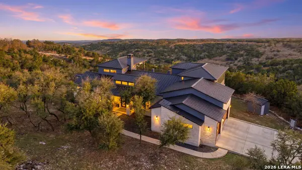 2587 Falling Oak, Blanco, TX 78606